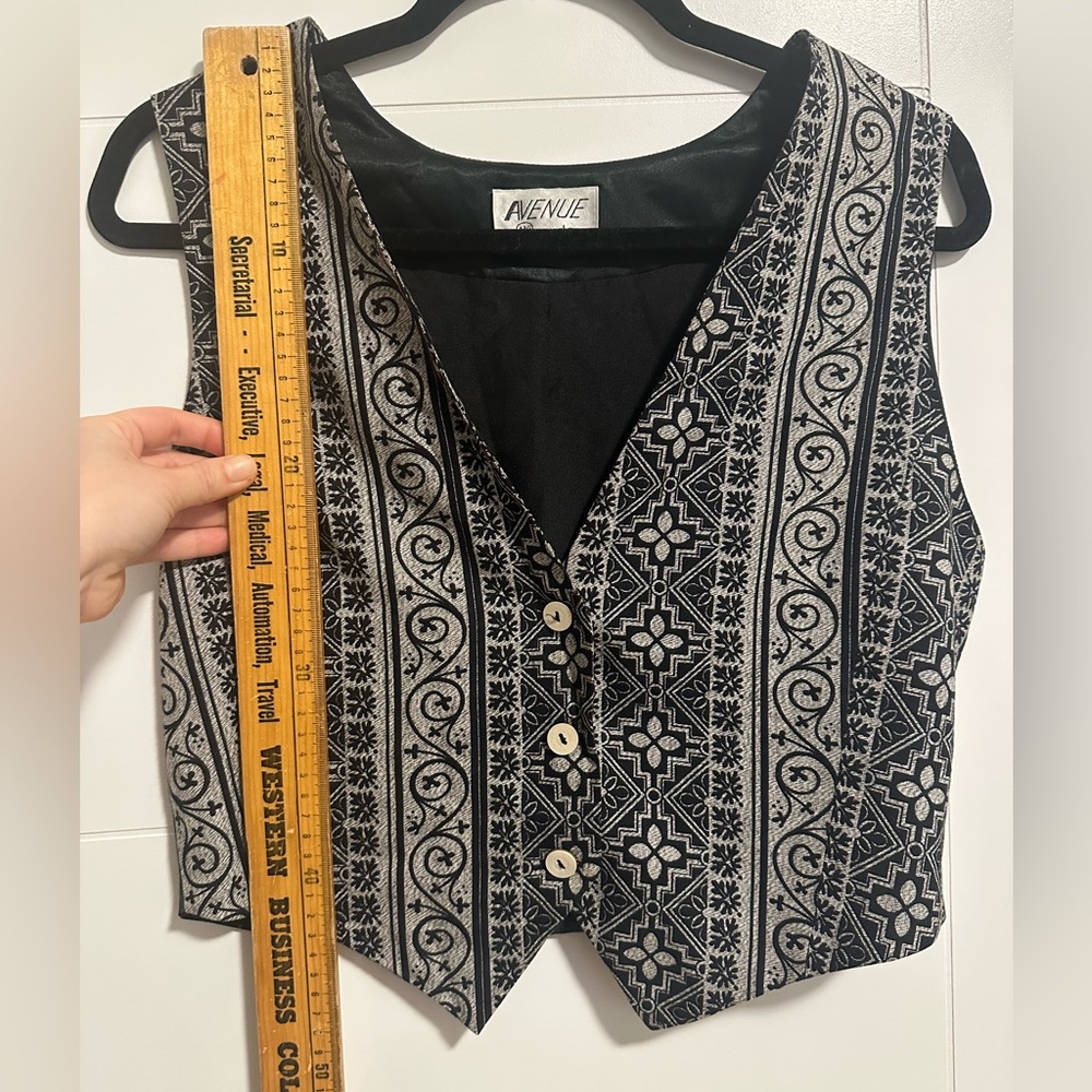 Avenue vest - Picture 6 of 7